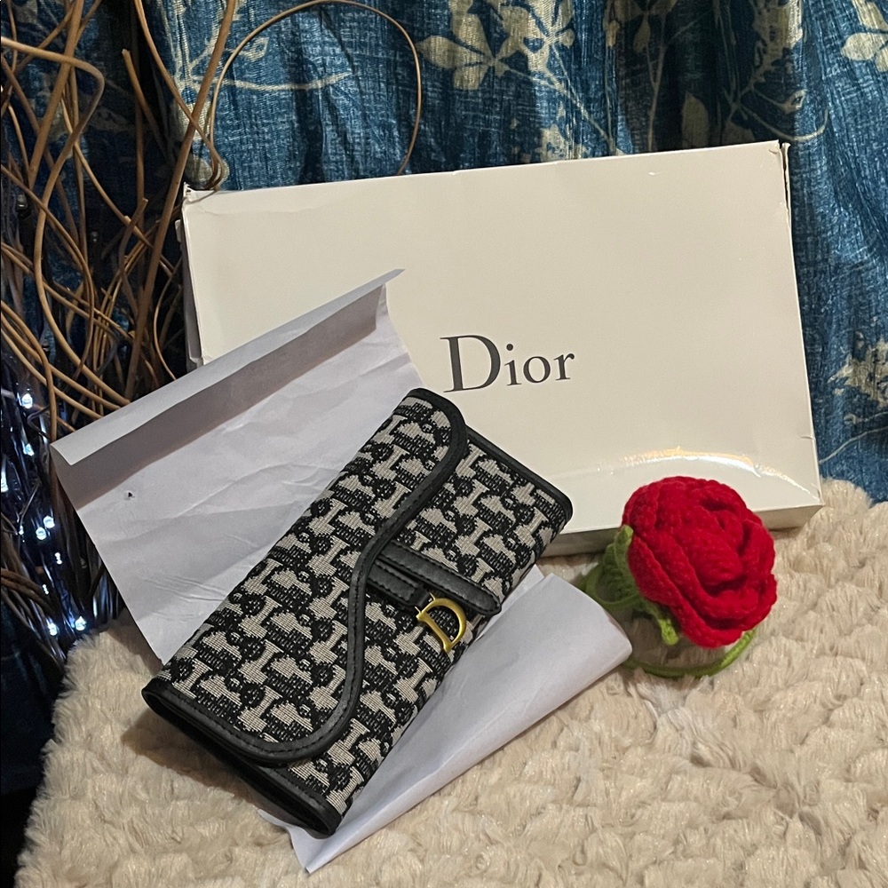 nwt Black and Gray Women's Bag